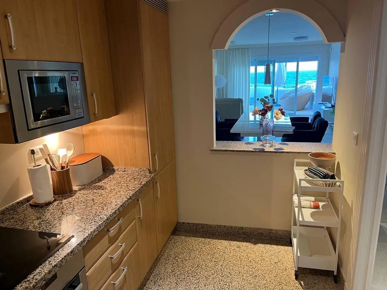 Piso 2 Habitaciones, Salon 2 Bano En Puerto Banus Vista Mar ! Marbella Spain