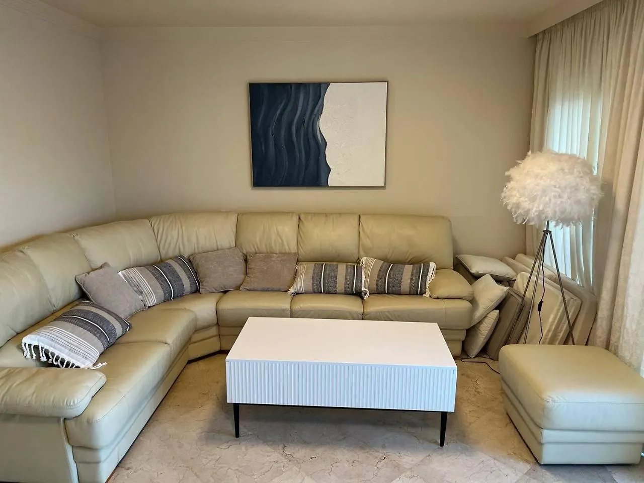 Piso 2 Habitaciones, Salon 2 Bano En Puerto Banus Vista Mar ! Marbella Spain